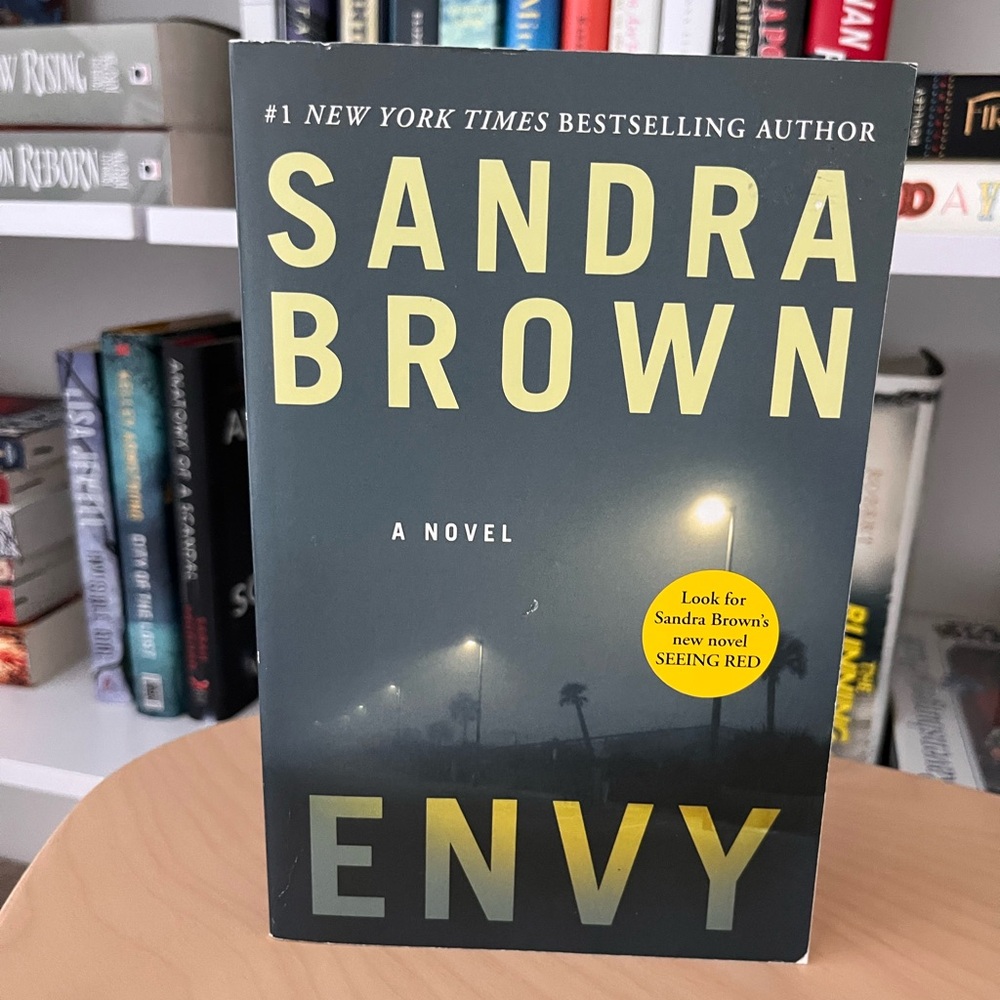 3/$20 📚 Sandra Brown 'Envy' Novel